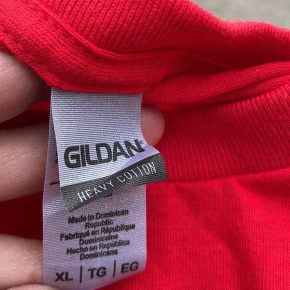 College Corner Davidson College Wildcats Basketball Red XL Tee - Picture 3 of 3